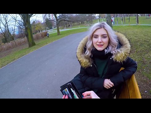 ❤️ Drénkt e Frieme säi waarme Spuer fir Suen - Blowjob am Park vum Eva Elfie ☑ Super Sex op lb.superpornpics.ru ﹏